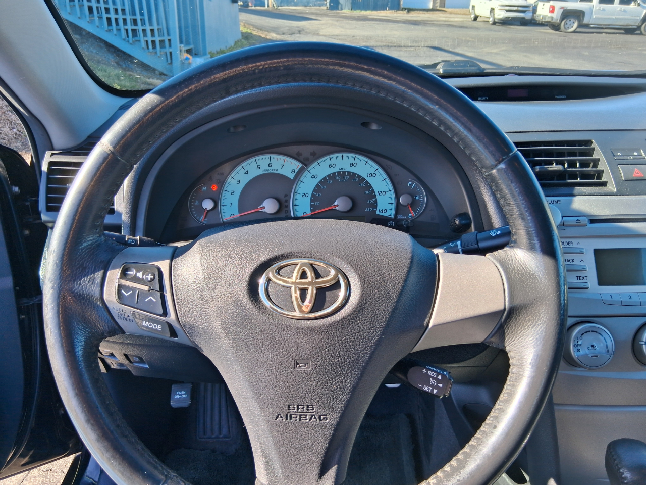 Toyota Camry Base 6-Spd AT 2011