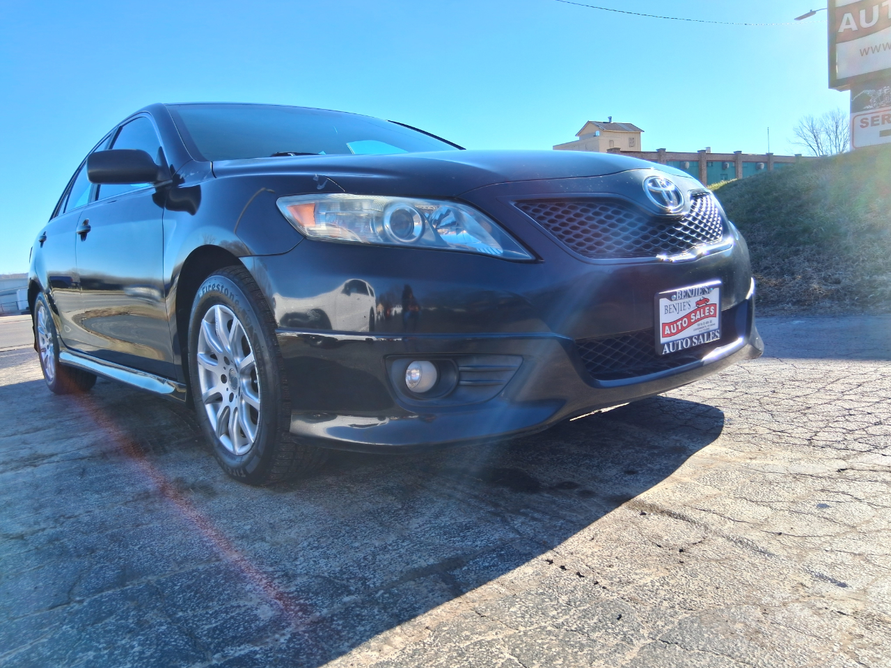 Toyota Camry Base 6-Spd AT 2011