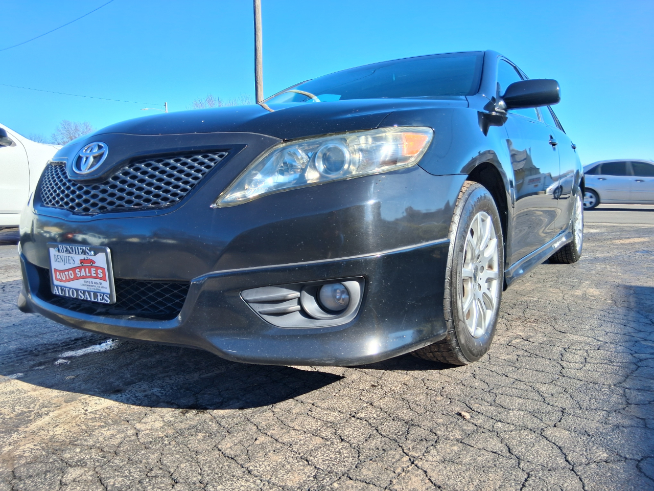 Toyota Camry Base 6-Spd AT 2011