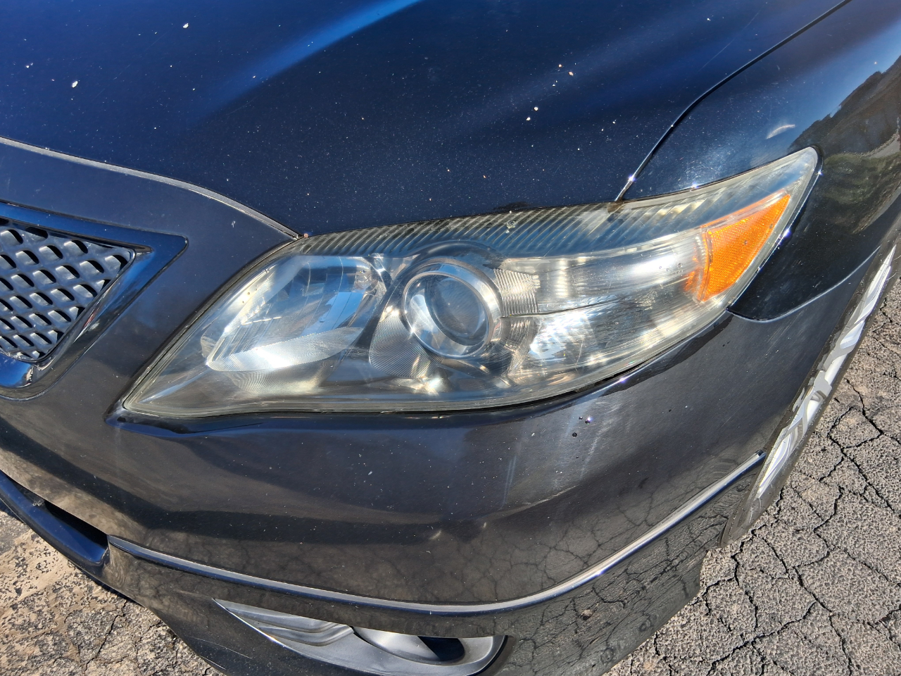 Toyota Camry Base 6-Spd AT 2011