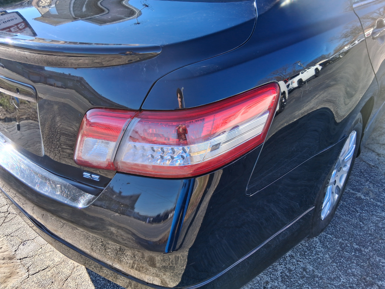 Toyota Camry Base 6-Spd AT 2011