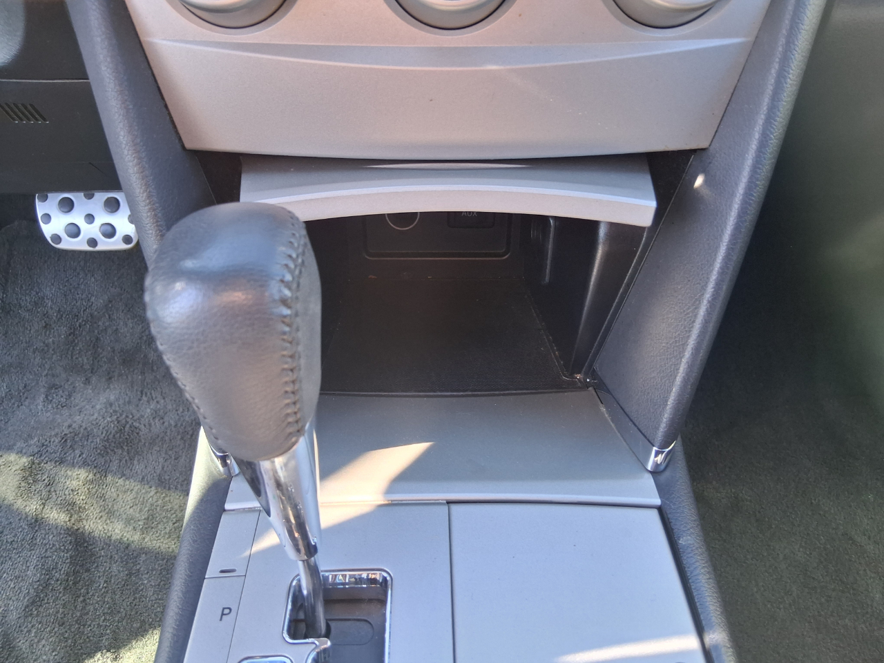 Toyota Camry Base 6-Spd AT 2011