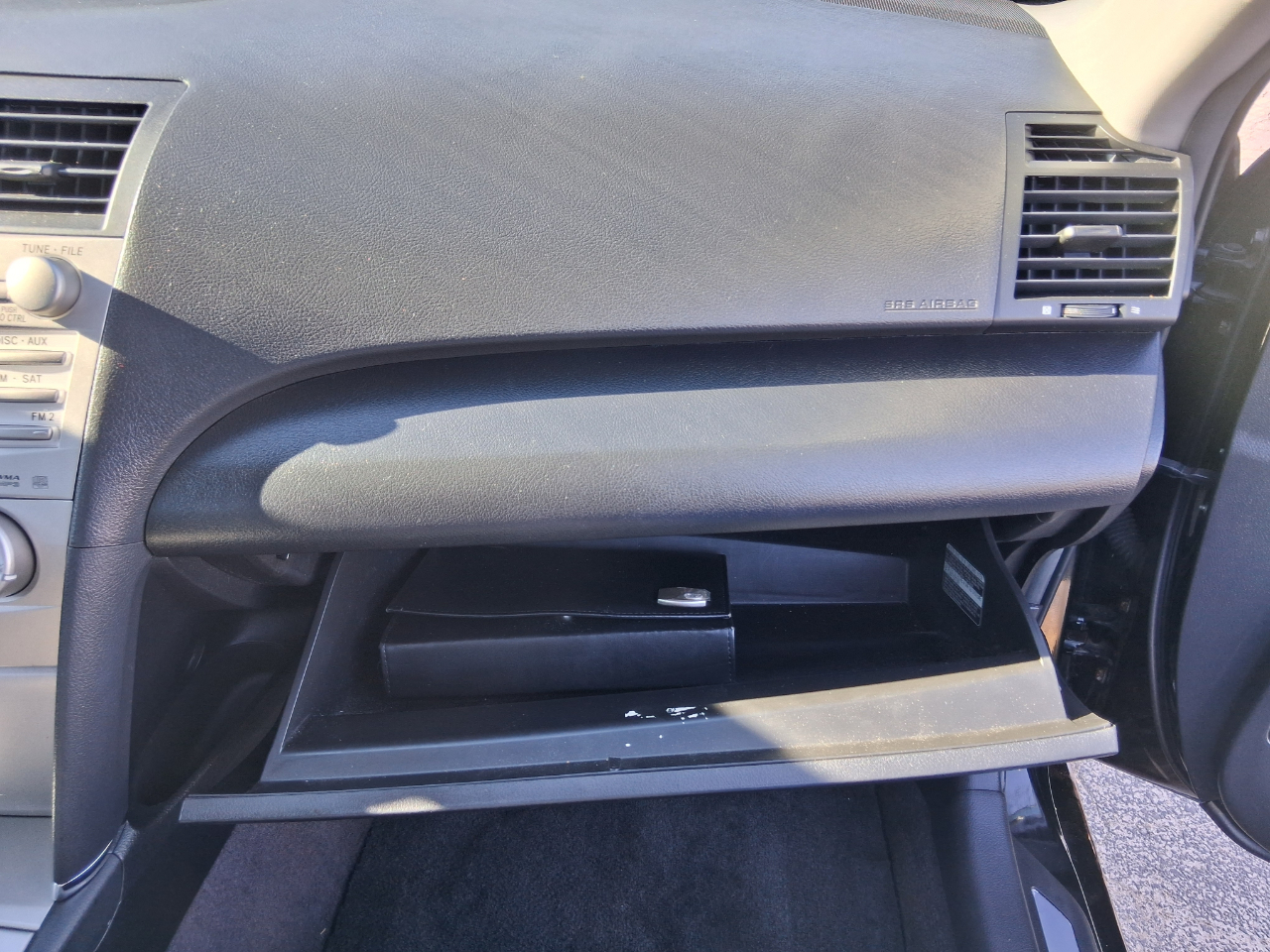 Toyota Camry Base 6-Spd AT 2011