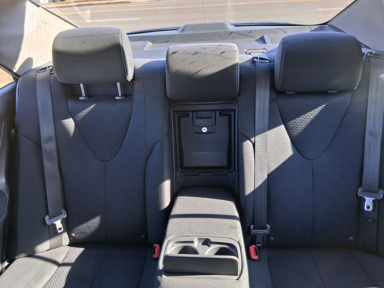 Toyota Camry Base 6-Spd AT 2011