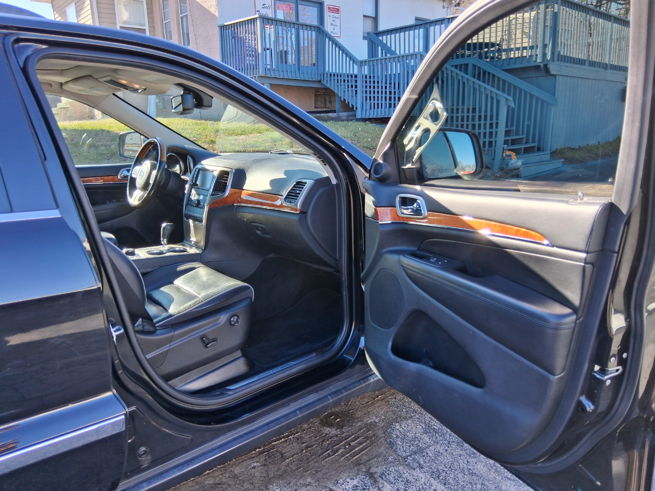 Jeep Grand Cherokee Overland 4WD 2011