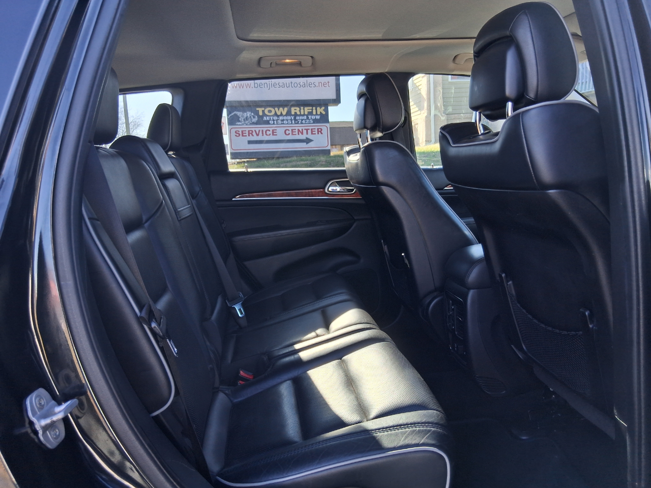 Jeep Grand Cherokee Overland 4WD 2011