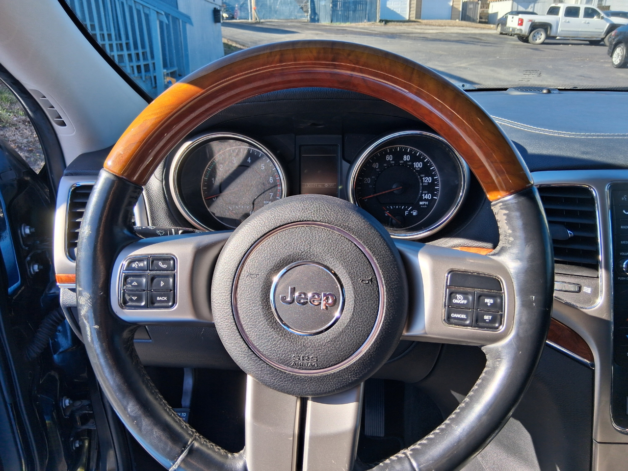 Jeep Grand Cherokee Overland 4WD 2011