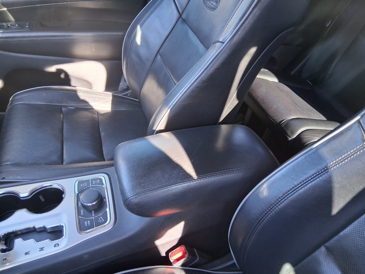 Jeep Grand Cherokee Overland 4WD 2011