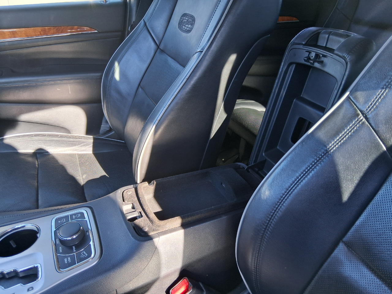 Jeep Grand Cherokee Overland 4WD 2011