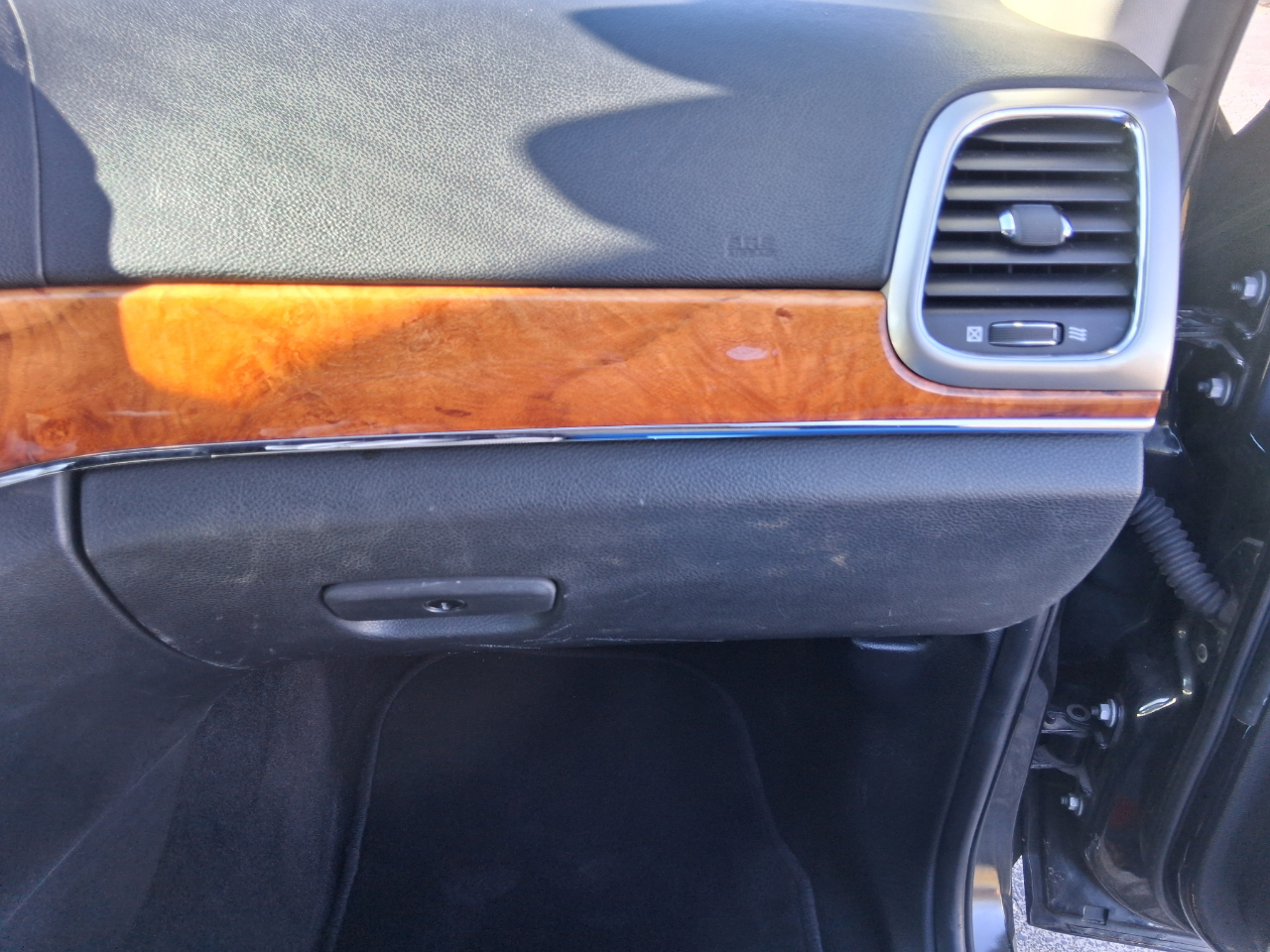 Jeep Grand Cherokee Overland 4WD 2011