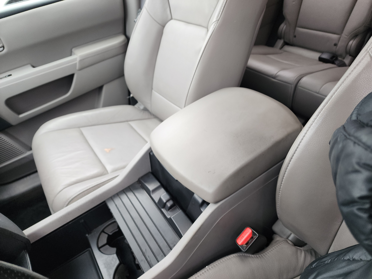 Honda Pilot EX-L 4WD 5-Spd AT 2012