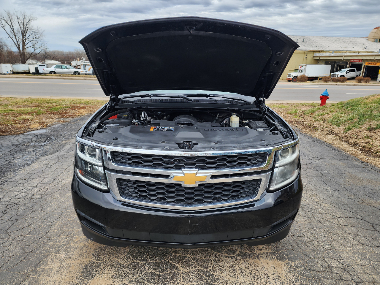 Chevrolet Suburban LT 4WD 2019