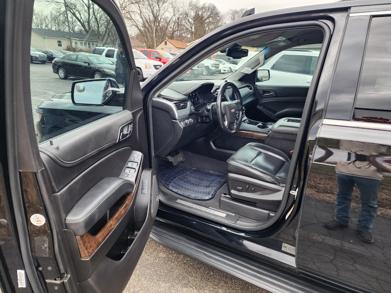 Chevrolet Suburban LT 4WD 2019