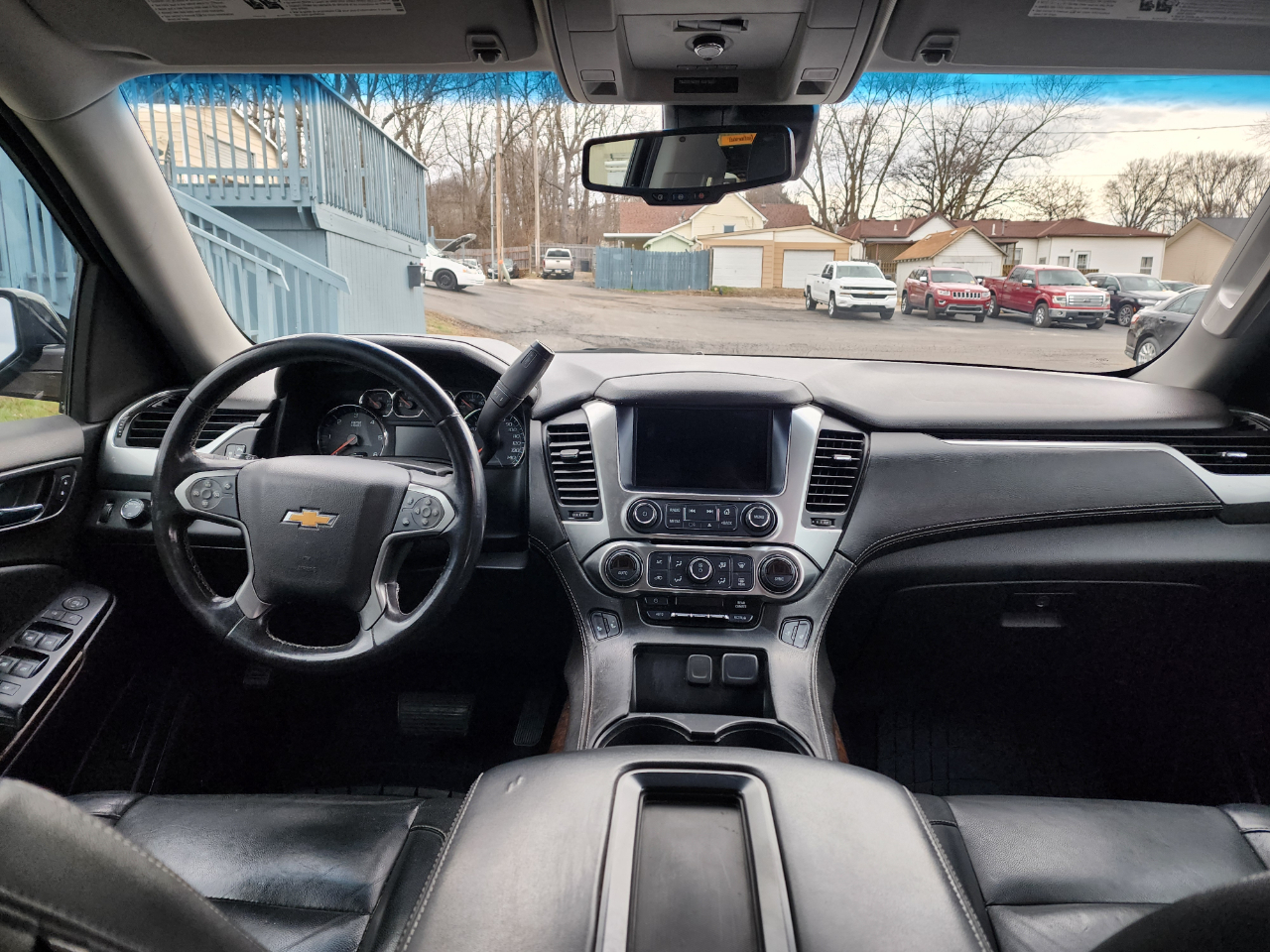 Chevrolet Suburban LT 4WD 2019