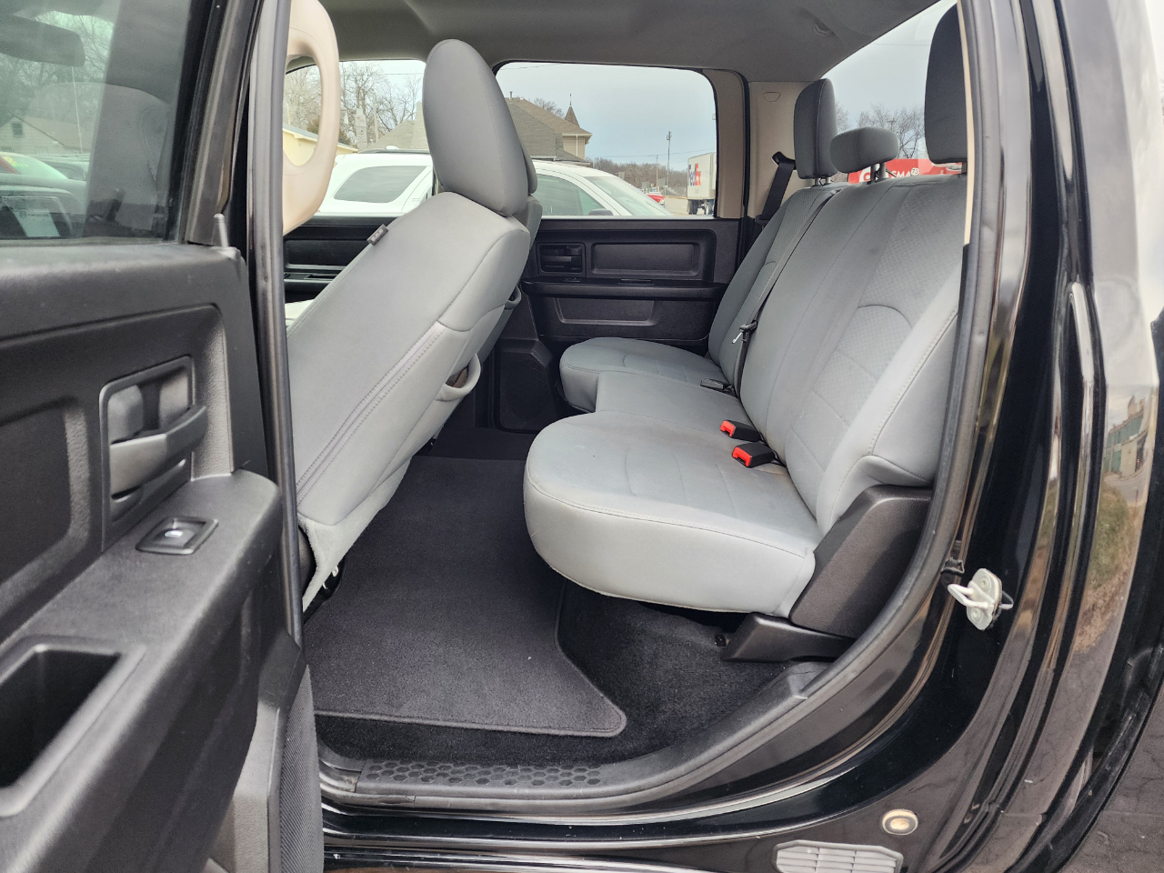 RAM 1500 Tradesman Crew Cab SWB 4WD 2013