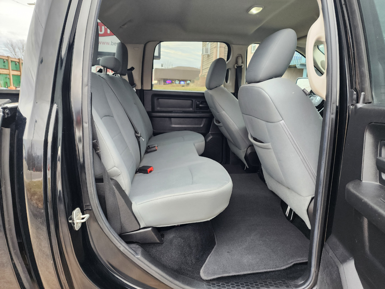 RAM 1500 Tradesman Crew Cab SWB 4WD 2013