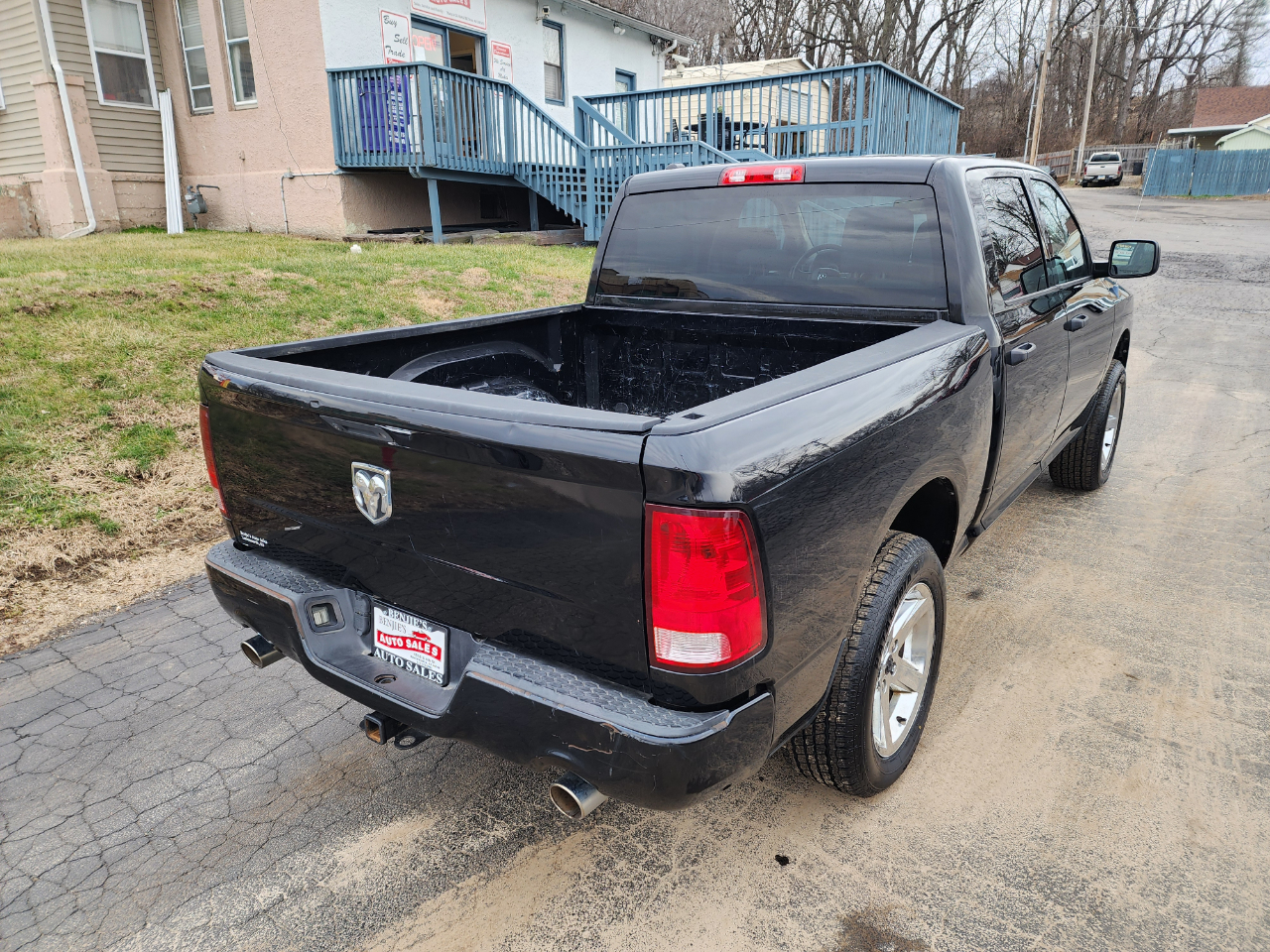 RAM 1500 Tradesman Crew Cab SWB 4WD 2013