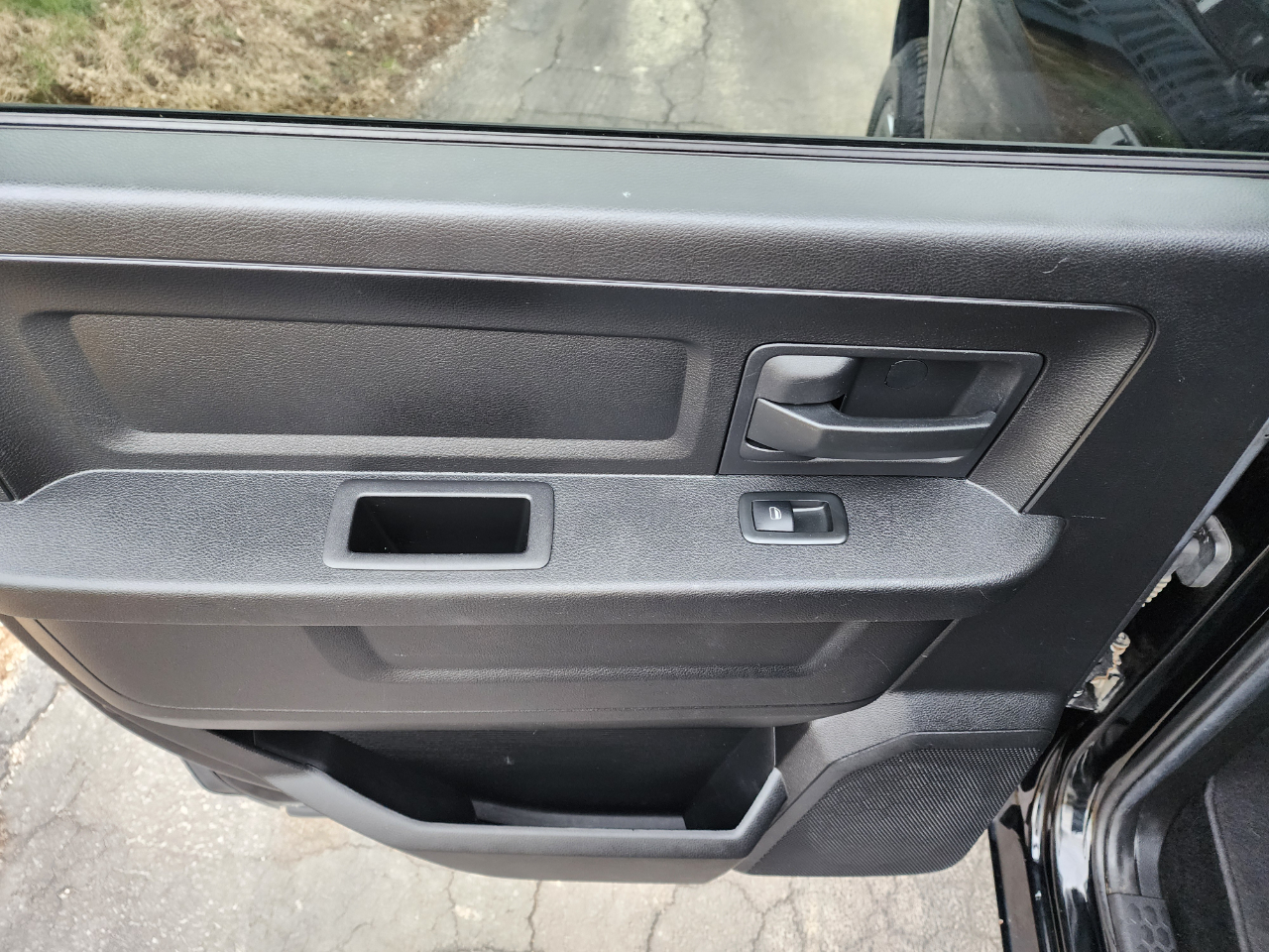 RAM 1500 Tradesman Crew Cab SWB 4WD 2013