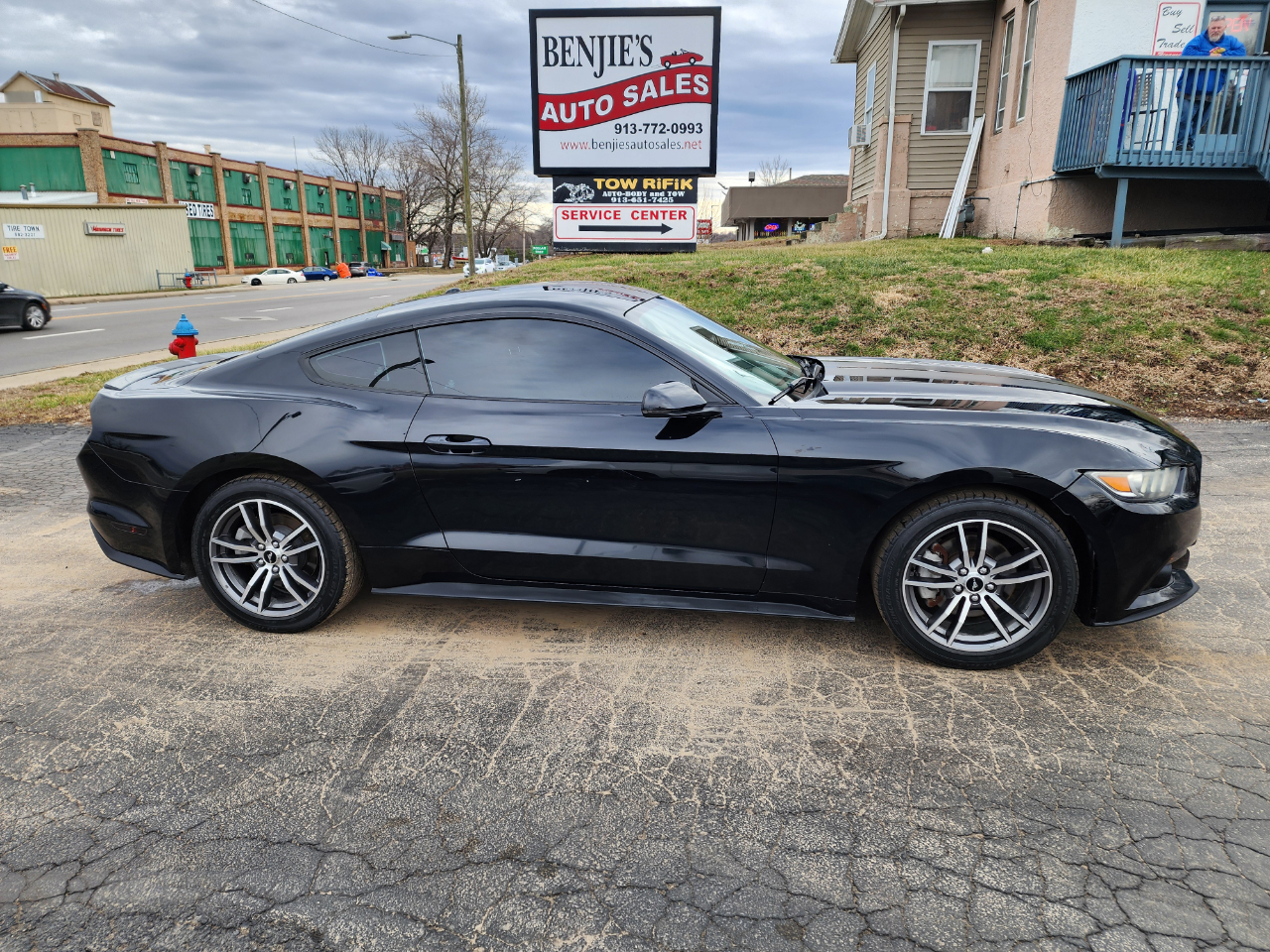 Ford Mustang Eco Premium 2D Coupe 2016