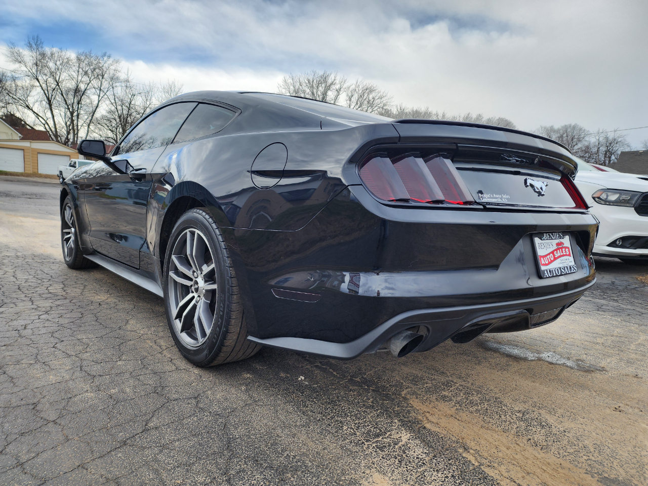 Ford Mustang Eco Premium 2D Coupe 2016