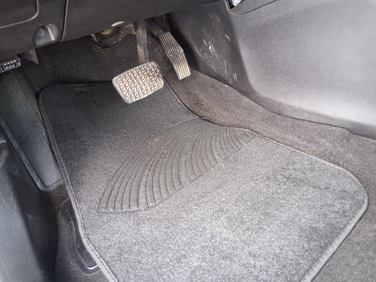 Chevrolet Cruze 1LT 2011