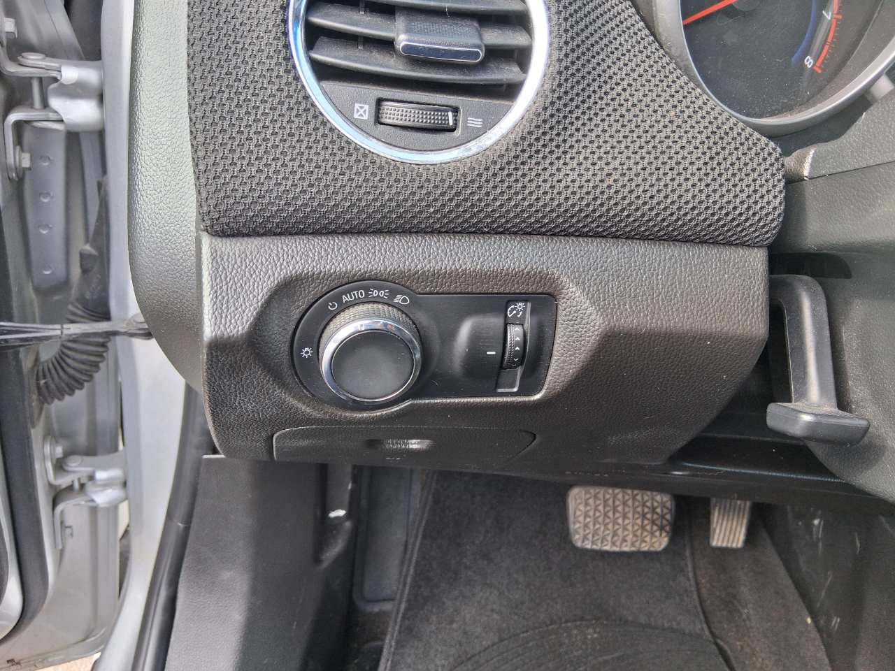 Chevrolet Cruze 1LT 2011