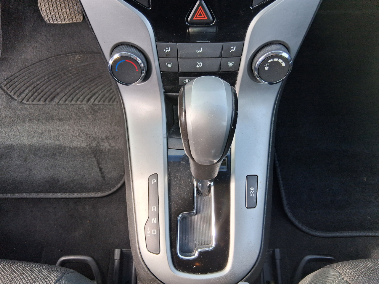 Chevrolet Cruze 1LT 2011