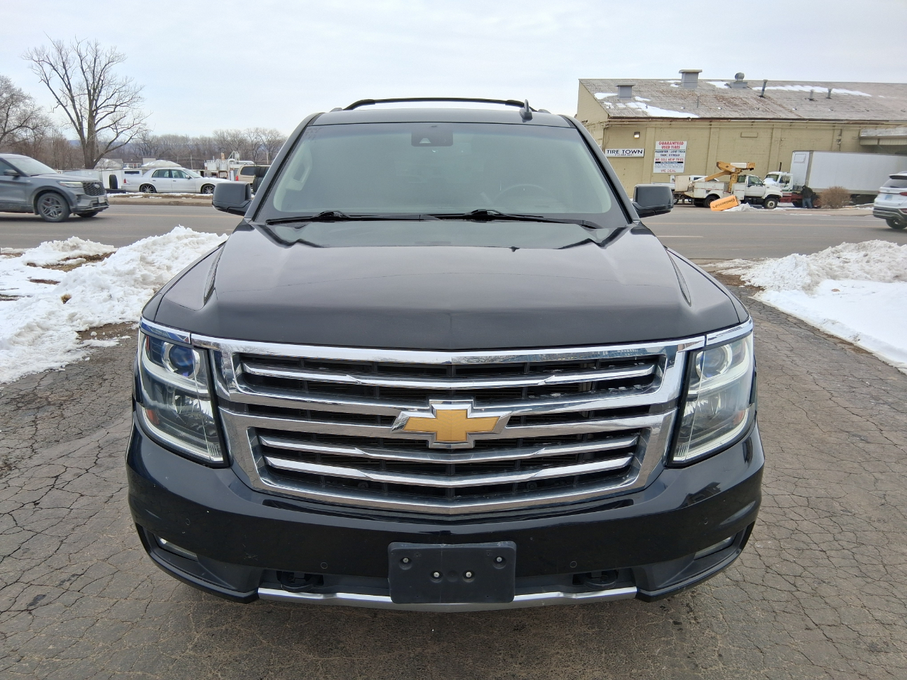 Chevrolet Suburban LT 4WD 2016