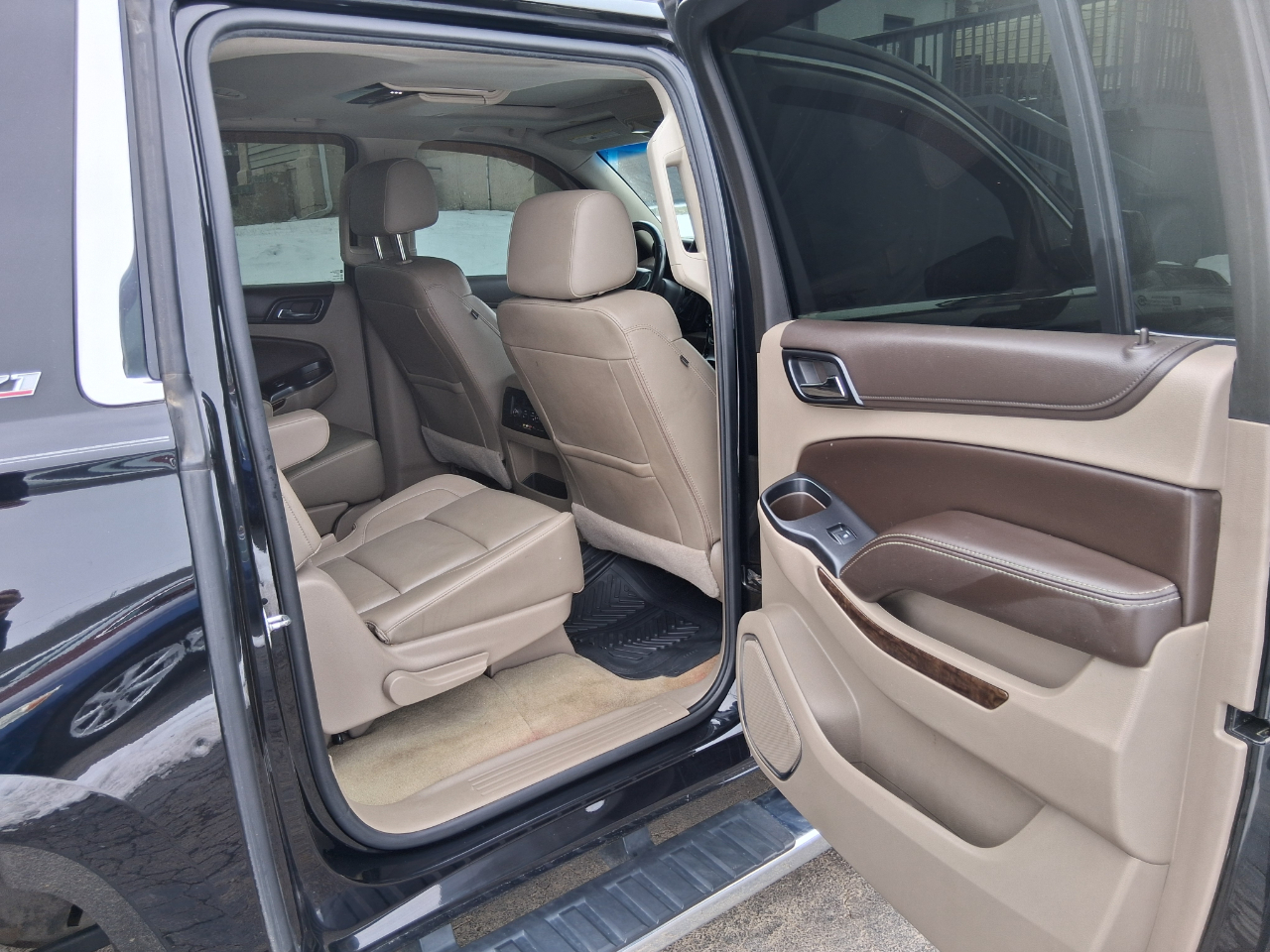 Chevrolet Suburban LT 4WD 2016