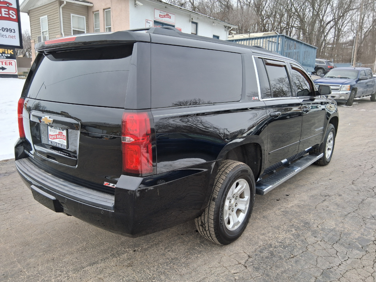Chevrolet Suburban LT 4WD 2016
