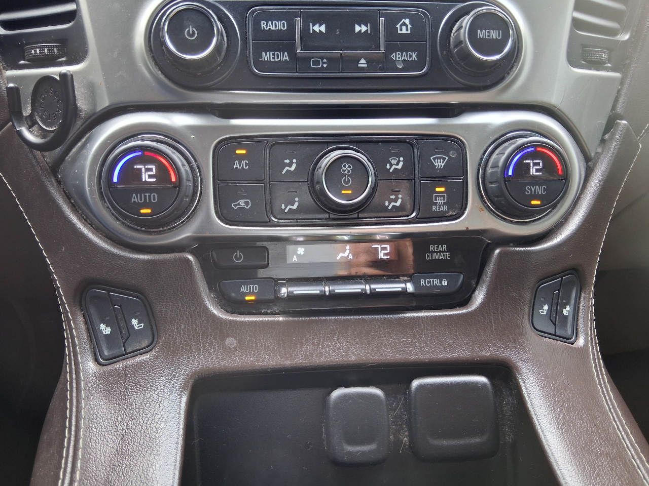 Chevrolet Suburban LT 4WD 2016