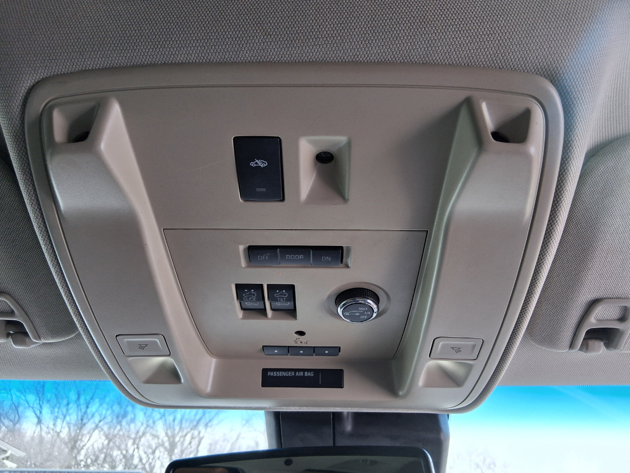 Chevrolet Suburban LT 4WD 2016