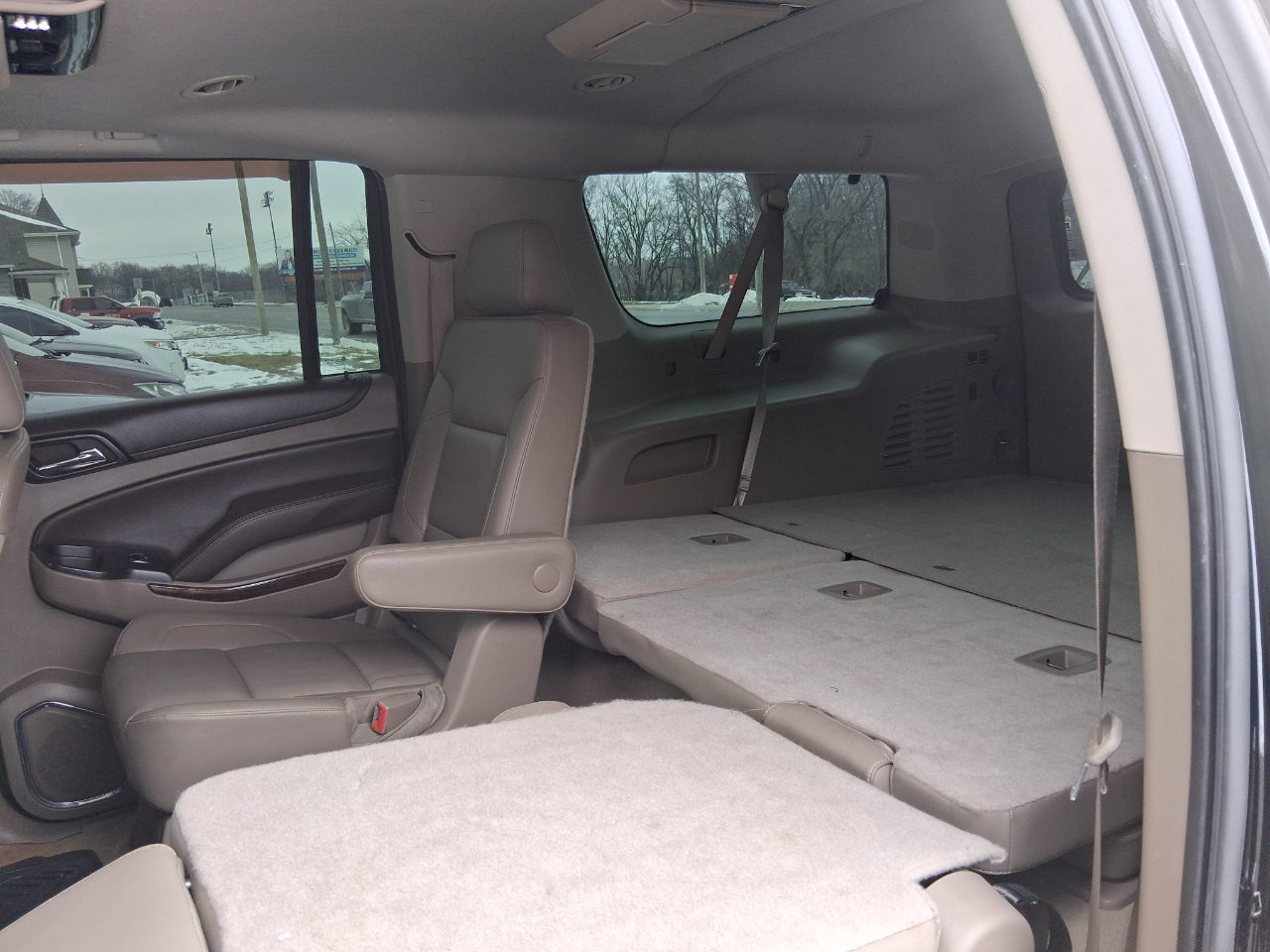 Chevrolet Suburban LT 4WD 2016