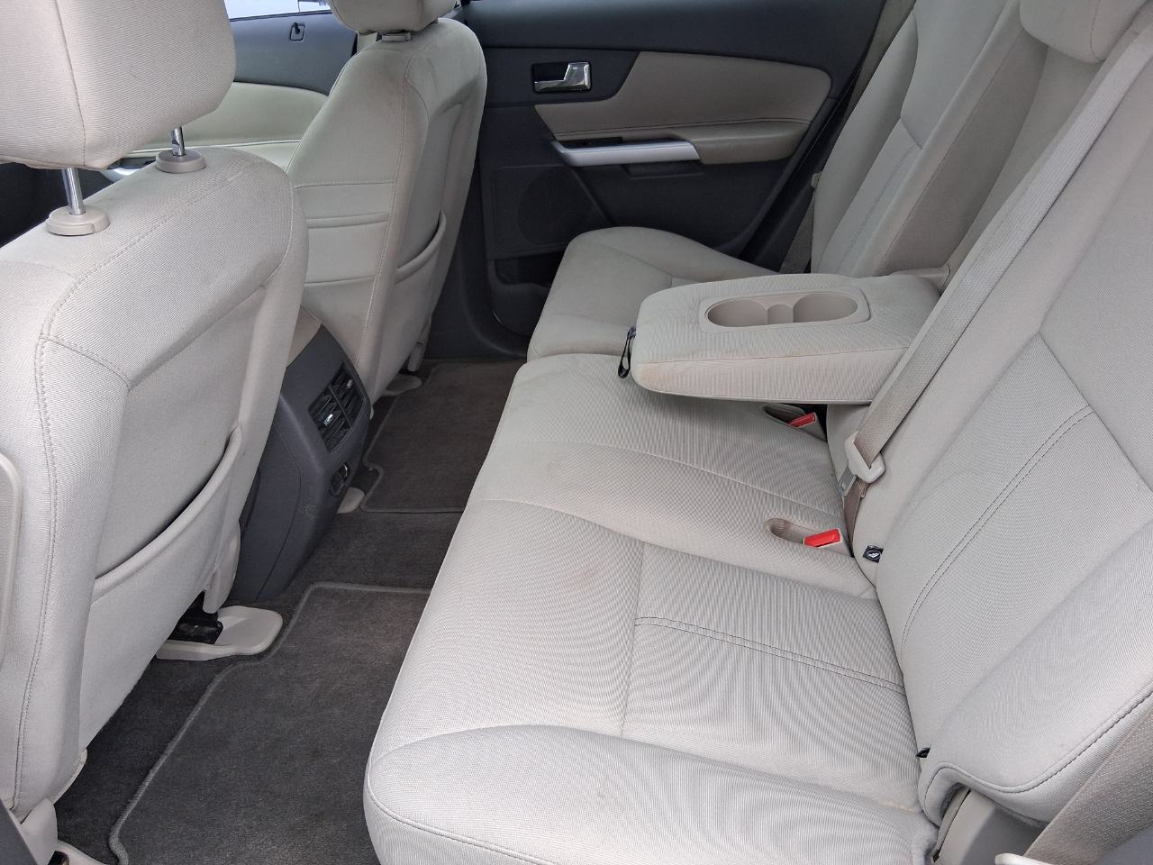 Ford Edge SE FWD 2014