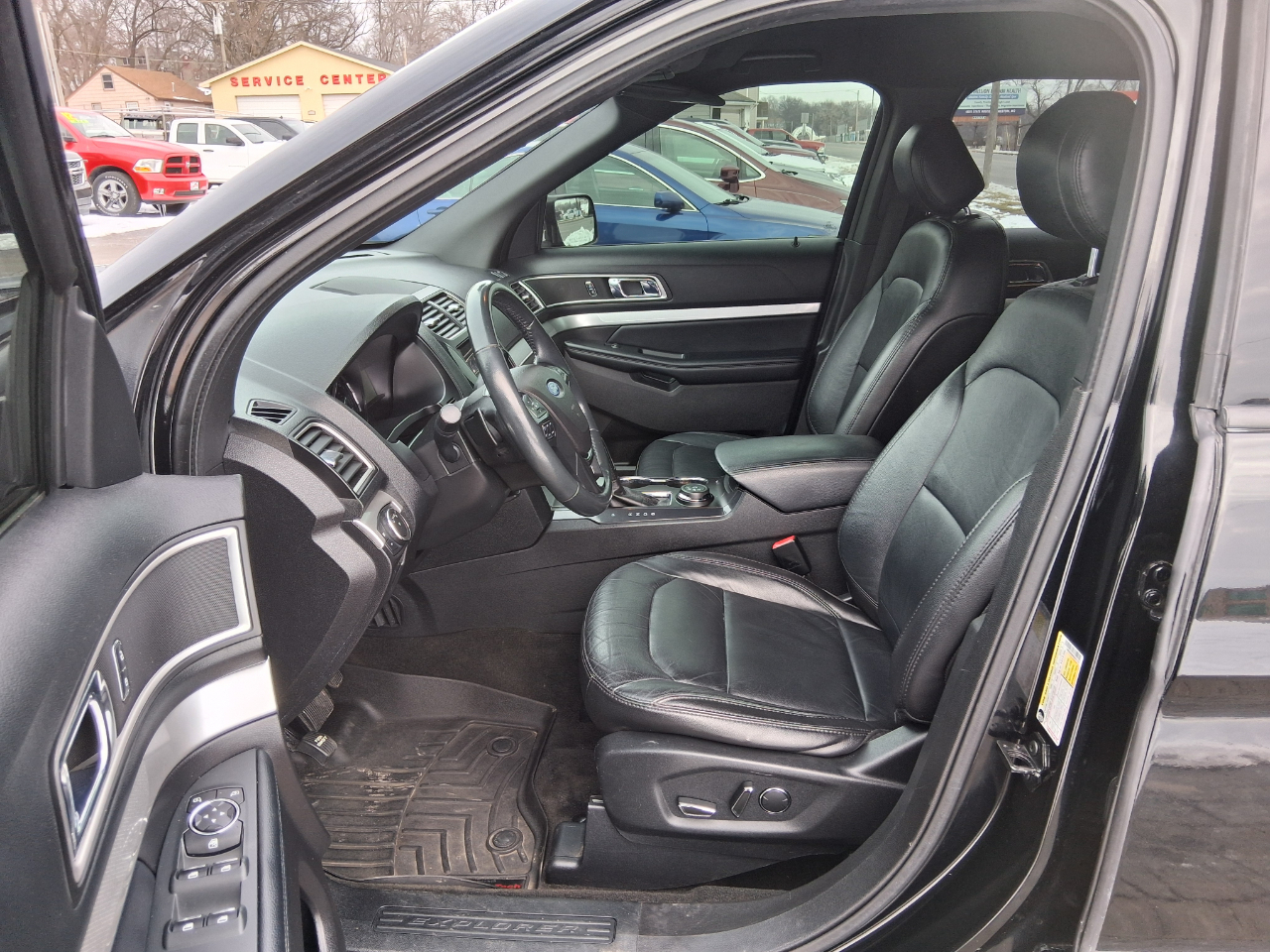 Ford Explorer XLT 4WD 2017