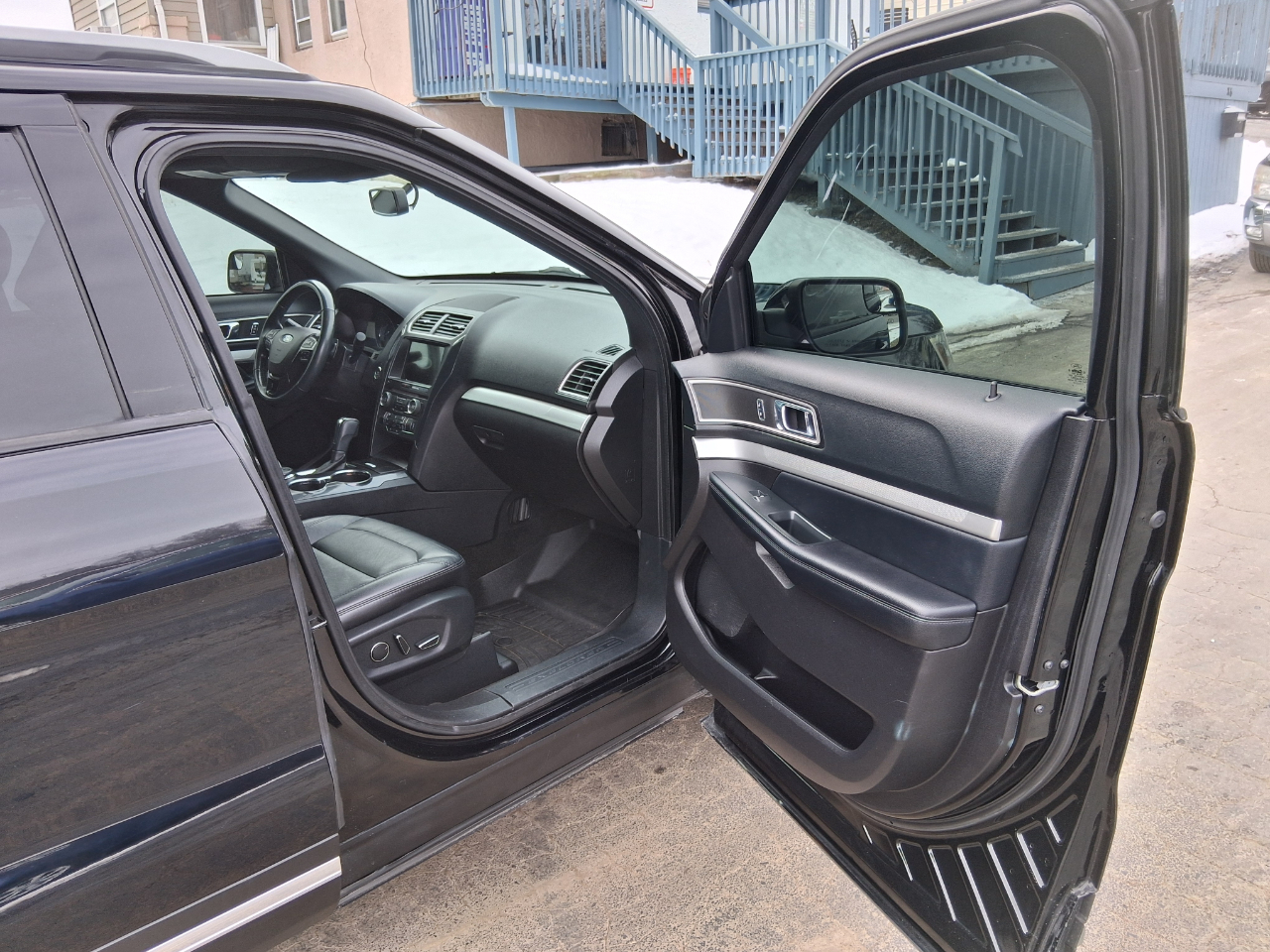 Ford Explorer XLT 4WD 2017