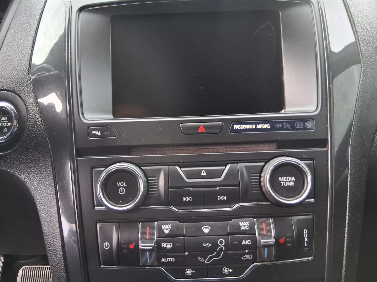 Ford Explorer XLT 4WD 2017