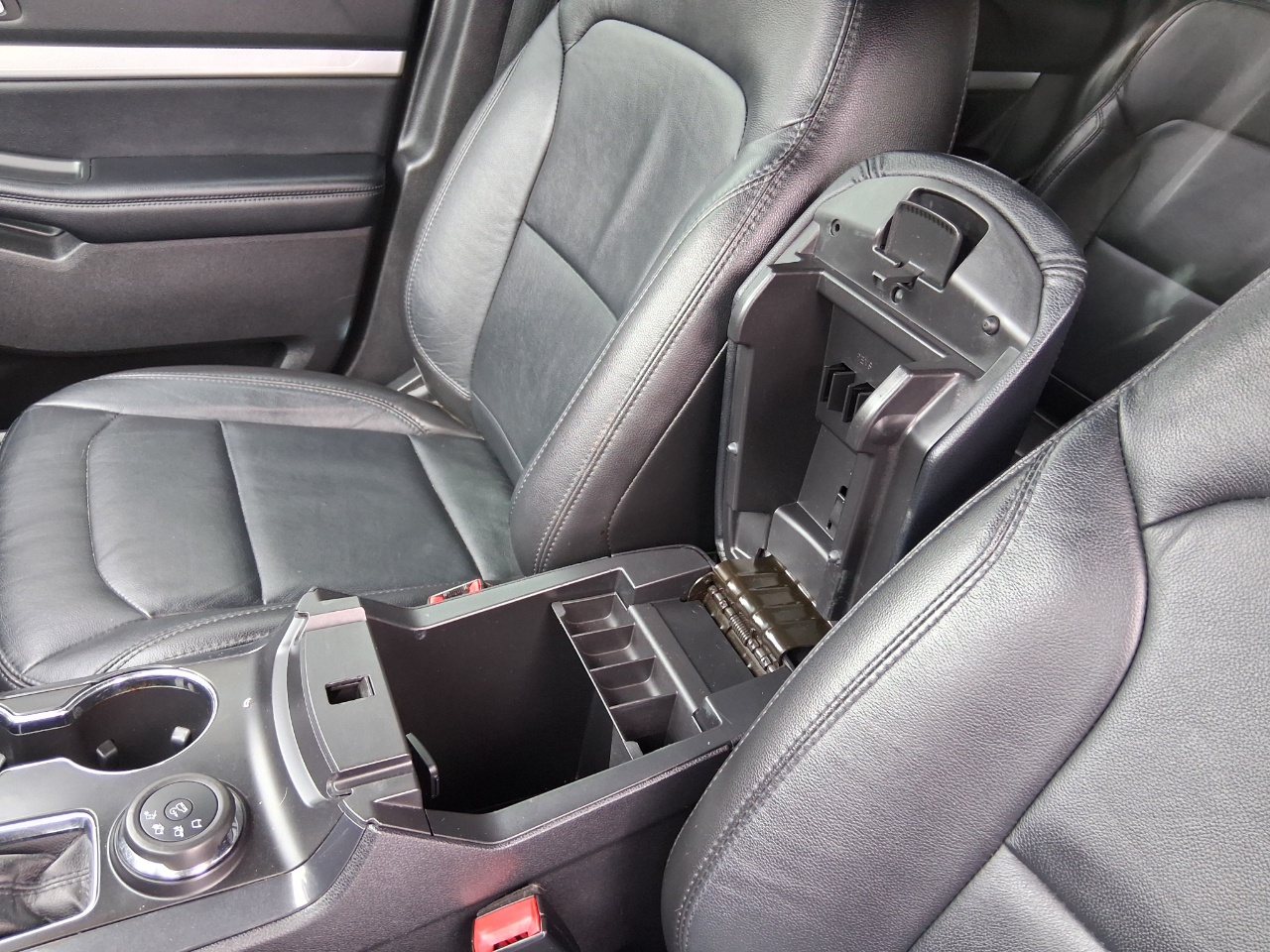 Ford Explorer XLT 4WD 2017