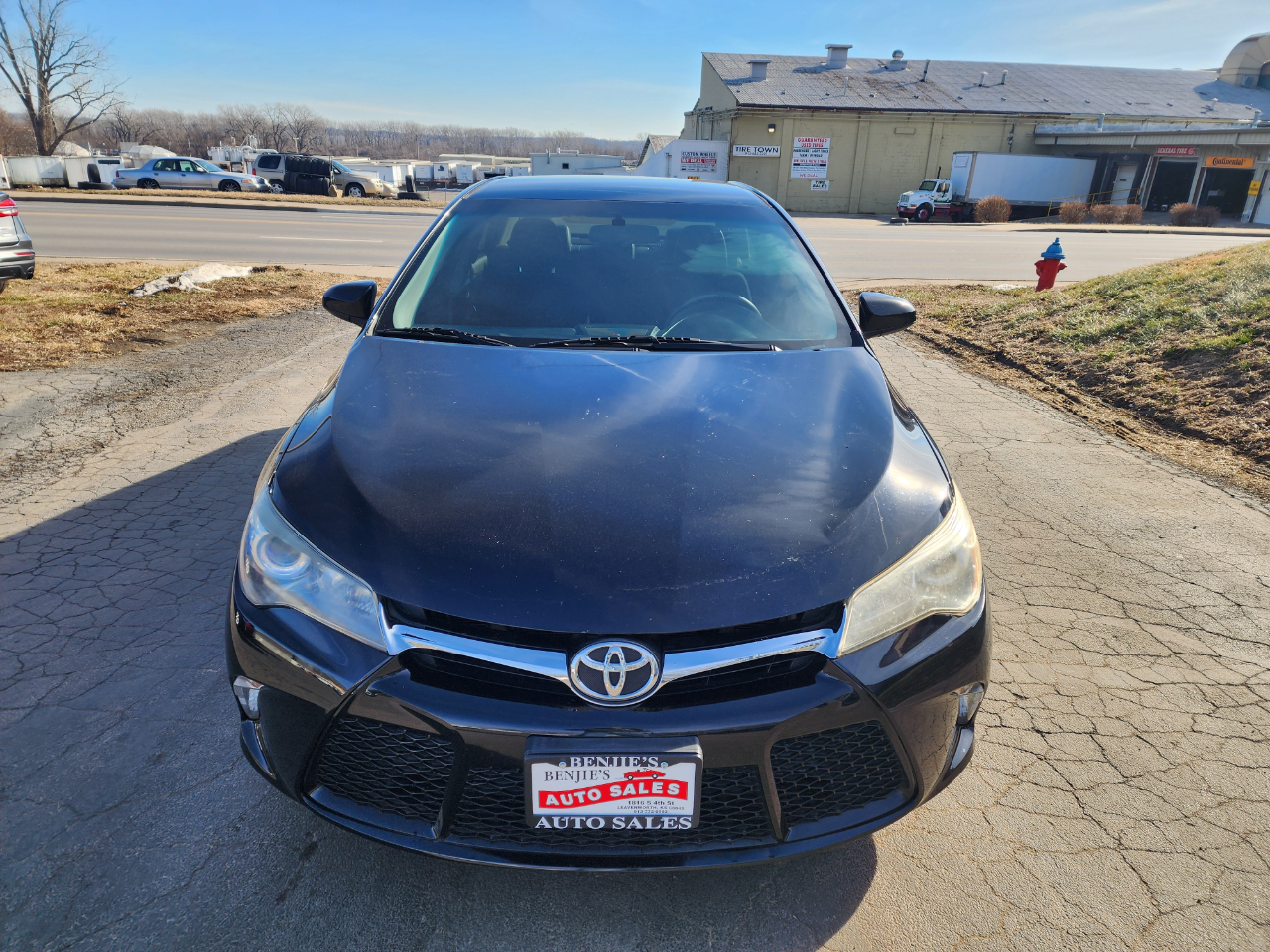 Toyota Camry SE 2015