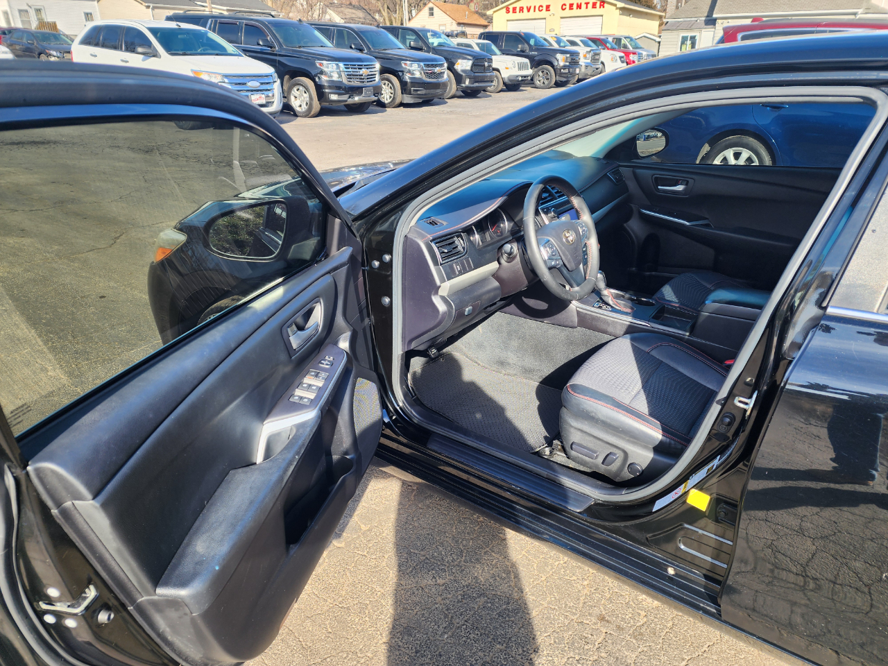 Toyota Camry SE 2015