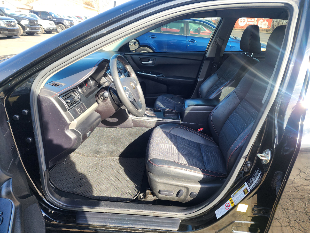 Toyota Camry SE 2015