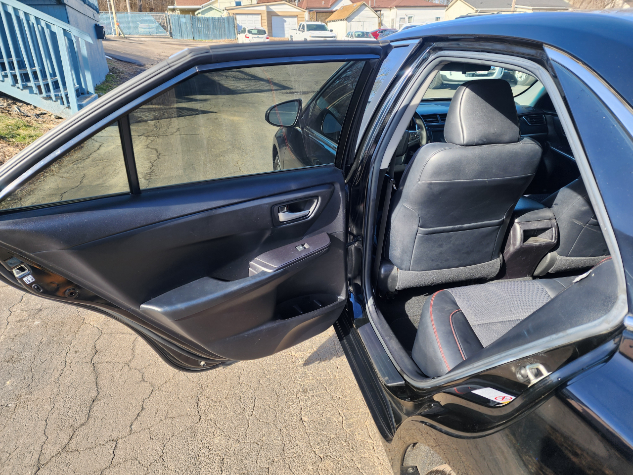 Toyota Camry SE 2015