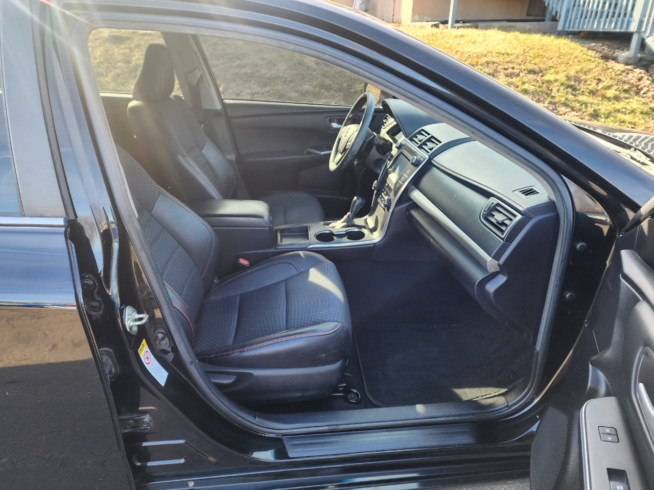 Toyota Camry SE 2015