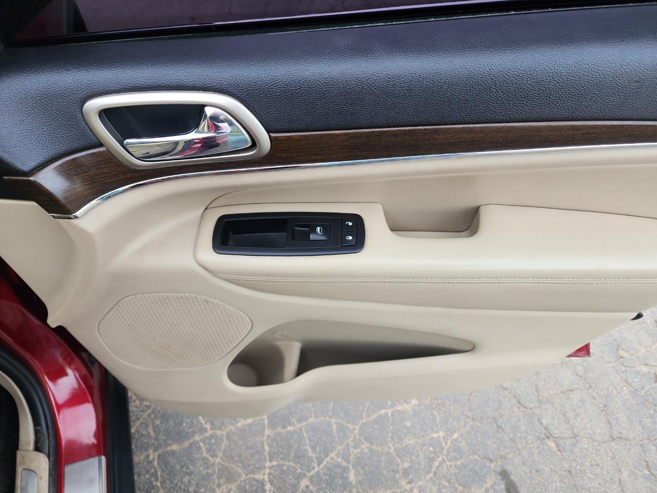 Jeep Grand Cherokee Limited 4WD 2015