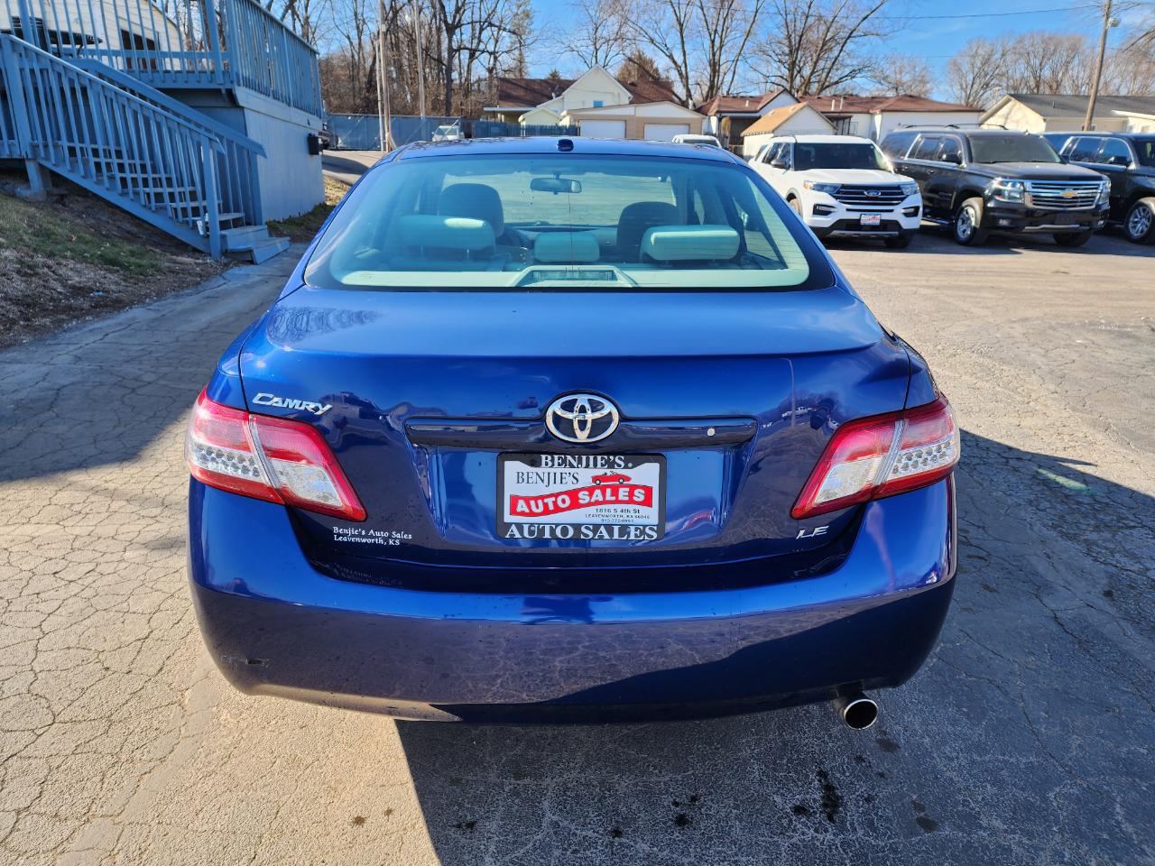Toyota Camry LE 2011