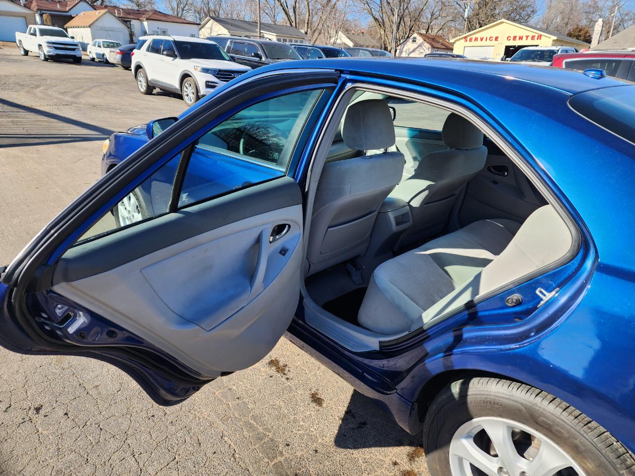 Toyota Camry LE 2011