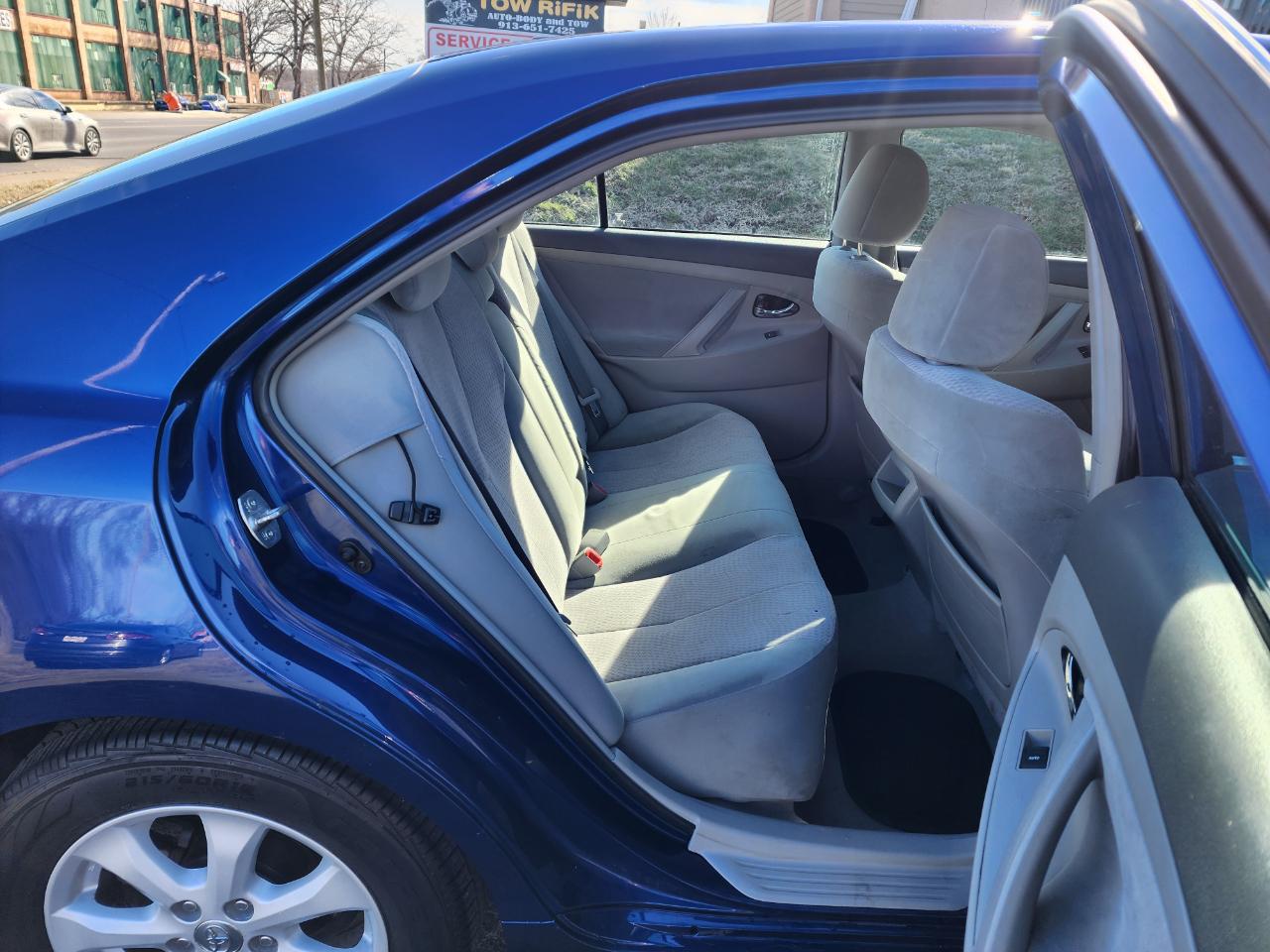 Toyota Camry LE 2011