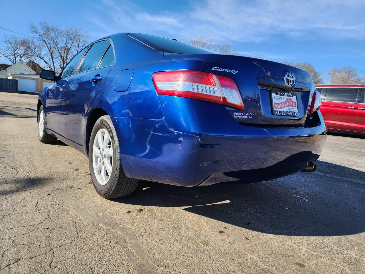 Toyota Camry LE 2011