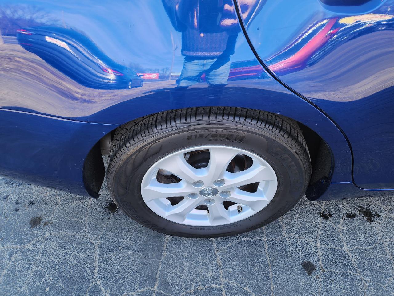 Toyota Camry LE 2011