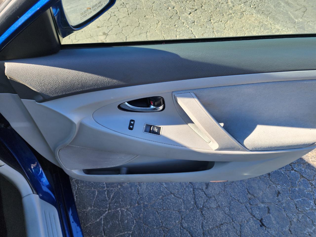 Toyota Camry LE 2011